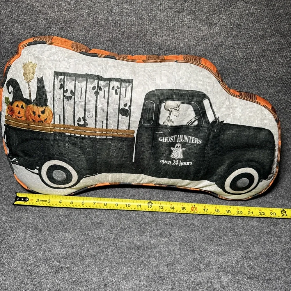 Ghost Hunter Plaid Pillow Farm Truck Decor Car Shape‎ Accent Pillow 23